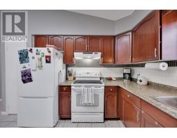 9 GERALD CRESCENT - 13