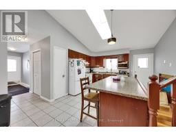 9 GERALD CRESCENT - 17