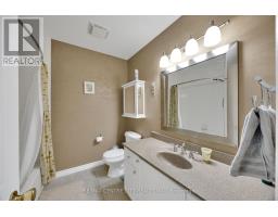 9 GERALD CRESCENT - 20