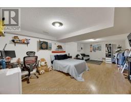 9 GERALD CRESCENT - 41