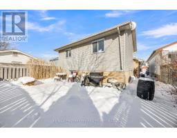 9 GERALD CRESCENT - 46