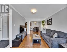 9 GERALD CRESCENT - 8