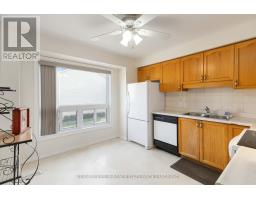 63 - 1990 WAVELL STREET - 18