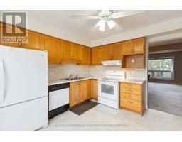 63 - 1990 WAVELL STREET - 19