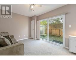 63 - 1990 WAVELL STREET - 8