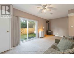 63 - 1990 WAVELL STREET - 9