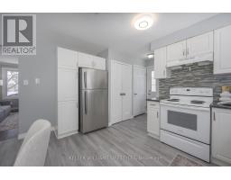 29 SASHA CRESCENT - 10