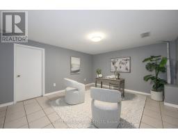 29 SASHA CRESCENT - 20