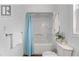 237 HURON STREET W - 17