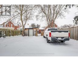 33 BEATTIE AVENUE - 49