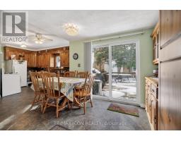 38236 FINGAL LINE - 15