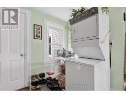 38236 FINGAL LINE - 22