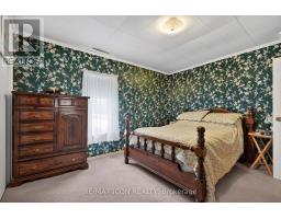 38236 FINGAL LINE - 23