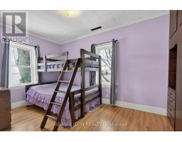 38236 FINGAL LINE - 27