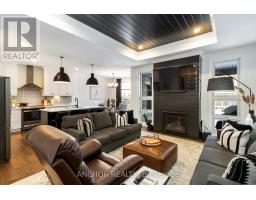 17 KEMP CRESCENT - 10