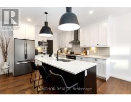 17 KEMP CRESCENT - 15