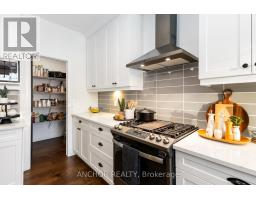 17 KEMP CRESCENT - 20