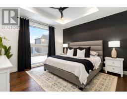 17 KEMP CRESCENT - 26