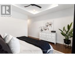 17 KEMP CRESCENT - 27