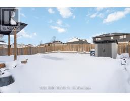 17 KEMP CRESCENT - 46