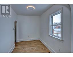 22 CROSS STREET - 22