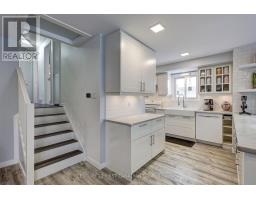 86 PATIENCE CRESCENT - 21