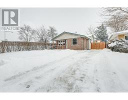 86 PATIENCE CRESCENT - 3