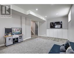 86 PATIENCE CRESCENT - 44