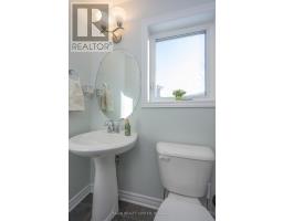 10 KINGFISHER COURT - 24