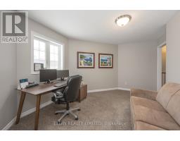 10 KINGFISHER COURT - 26