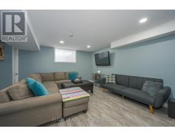 10 KINGFISHER COURT - 38