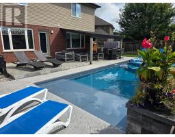 10 KINGFISHER COURT - 6