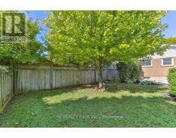 56 TOULON CRESCENT - 45