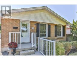 56 TOULON CRESCENT - 5