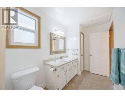 562 CHESTER STREET - 18