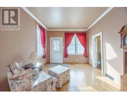 562 CHESTER STREET - 5