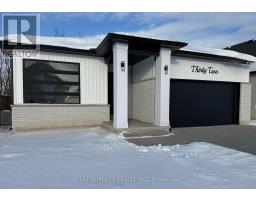 32 BRISCOE CRESCENT - 2