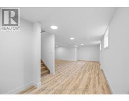 32 BRISCOE CRESCENT - 30