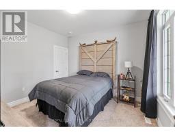 160 ELIZABETH STREET - 19