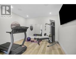 48 ROYAL CRESCENT - 30