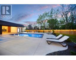 48 ROYAL CRESCENT - 37