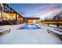 48 ROYAL CRESCENT - 39