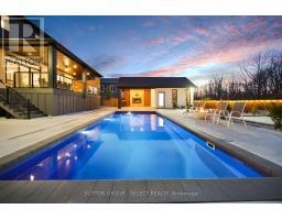 48 ROYAL CRESCENT - 40