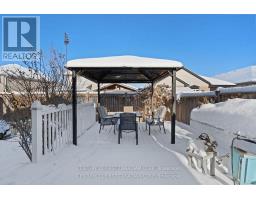 46 WESTLAKE DRIVE - 44