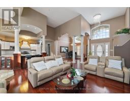 7 EDWIN DRIVE NW - 24