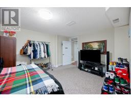 7 EDWIN DRIVE NW - 35