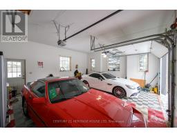 7 EDWIN DRIVE NW - 37