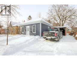 585 ELIZABETH STREET - 1