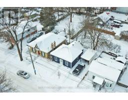 585 ELIZABETH STREET - 15