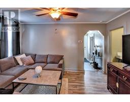 585 ELIZABETH STREET - 5